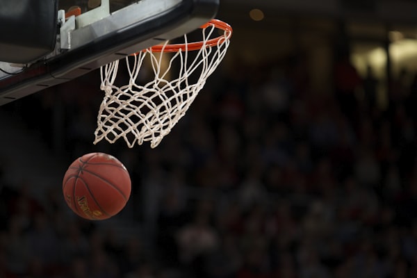 NBA比赛精彩扣篮和绝杀集锦视频封面