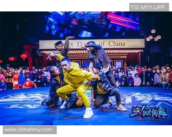 街舞盛宴:深入成都街舞队的默契与协作之道